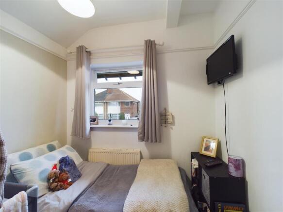 BEDROOM 3