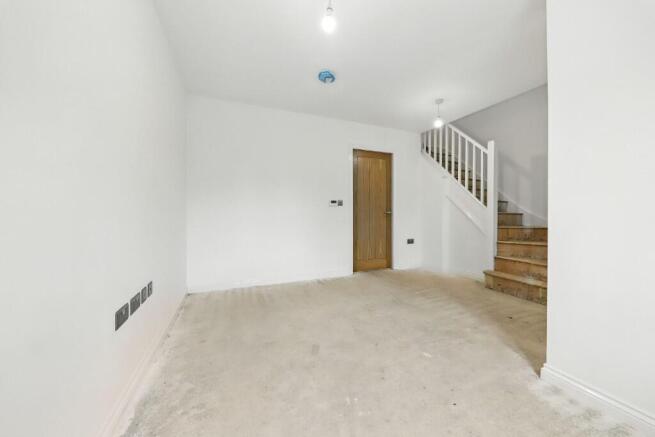 2 bed Semi-Detached for sale Image 6