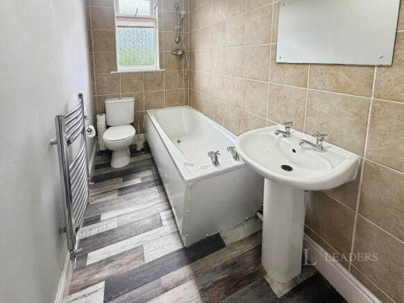 3 bed Terraced to rent Image 9