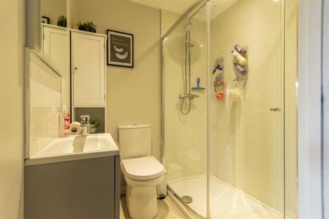 En Suite Shower Room