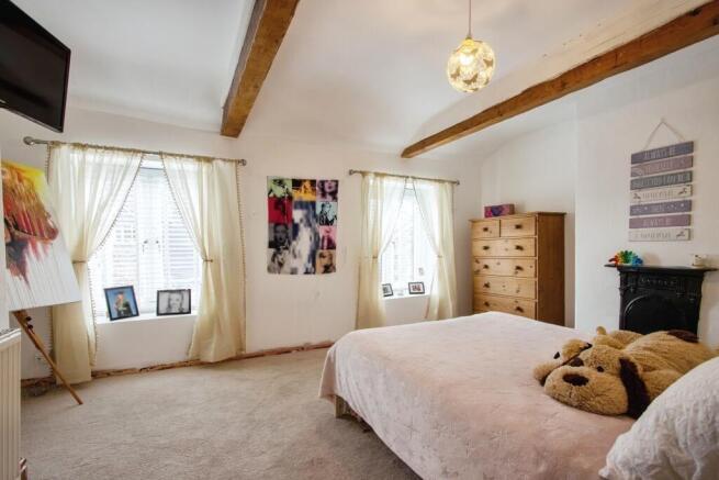 3 bed Detached for sale Image 12