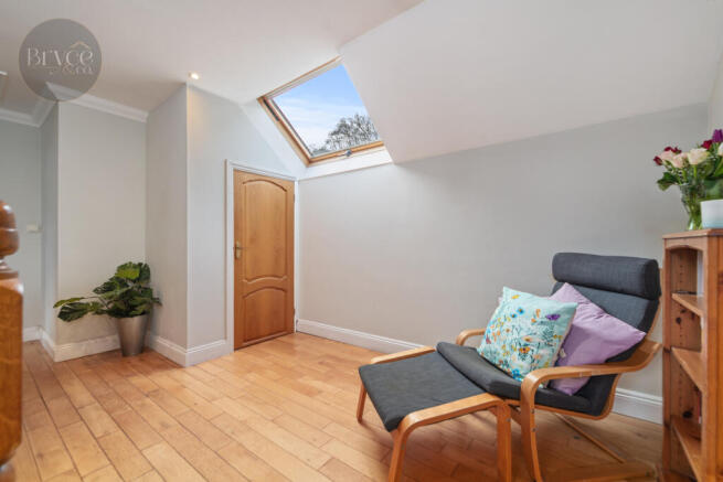 Haylett Lodge  -29