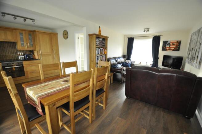 Spacious Living/ Dining Room