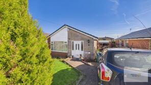 27, Keats Road, Bury BL8 4EP