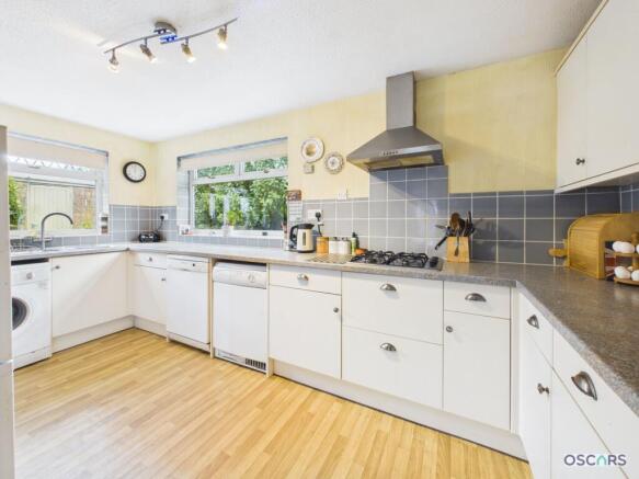 3 bed Semi-Detached for sale Image 4
