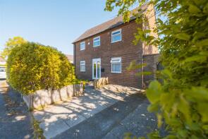13, The Birches, Neston CH64 3SB