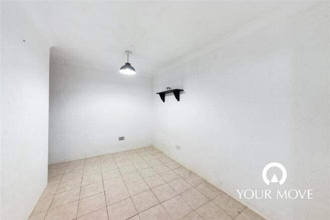 Basement Room / Bed