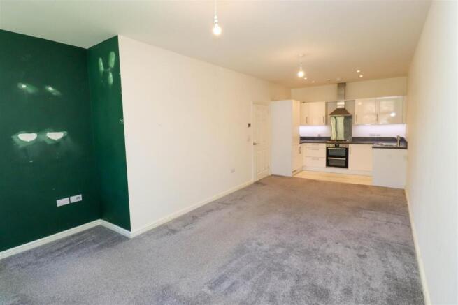 Lounge/Dining/Kitchen