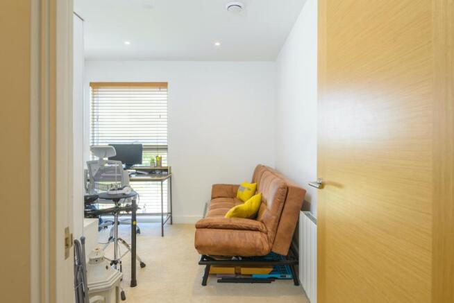 ERAUQSEHT98 - Bedroom C.jpg