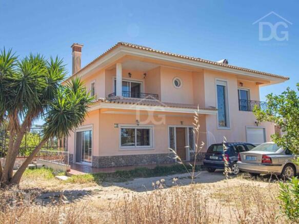 plot-property-spacious-detached-villa-countryside