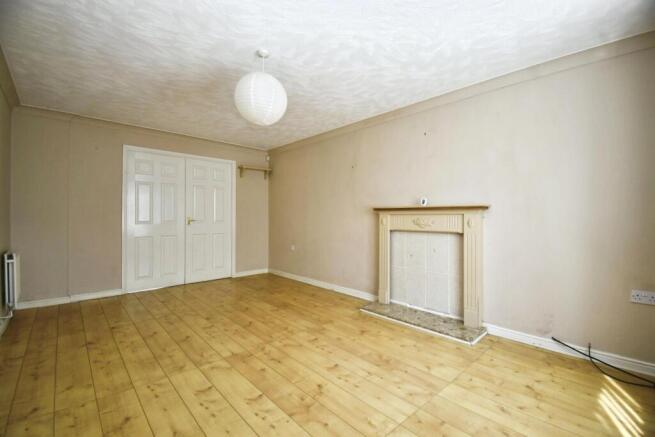 4 bed Detached for sale Image 7