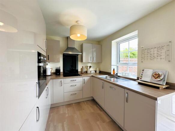 3 bed Detached for sale Image 7