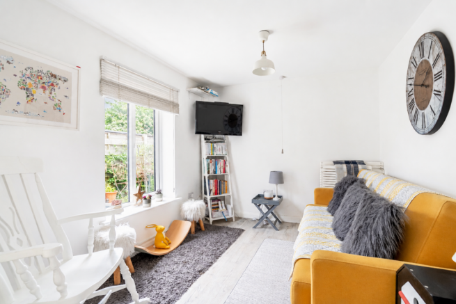 4 bed Semi-Detached for sale Image 10