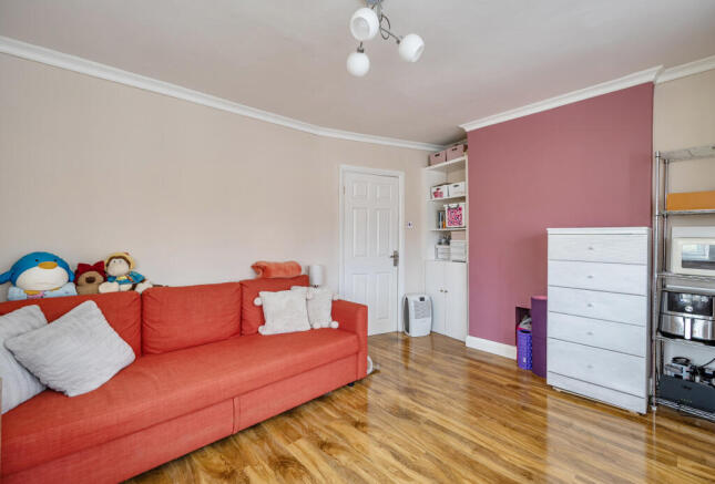 1425093-3-69aef83...