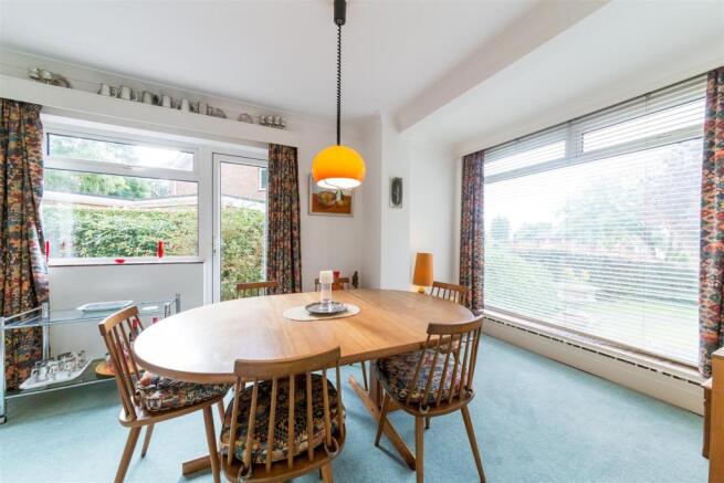 9 Manor Way (8 of 26
