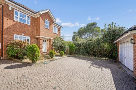 The Clover Field, Bushey, WD23
