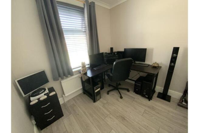 Photo 10