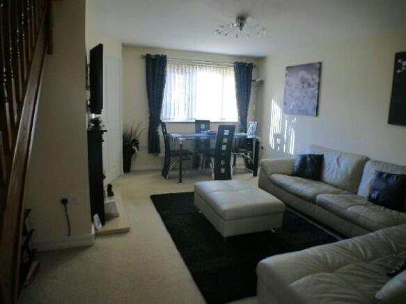 Lounge Pic 2