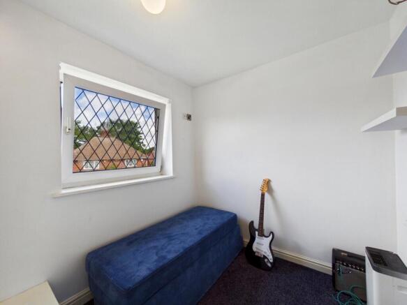3 bed Semi-Detached for sale Image 10
