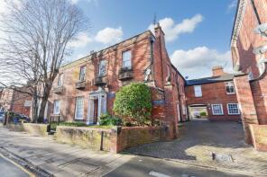 Flat 13, 14 Crescent Court, The Crescent, Bedford MK40 2RU