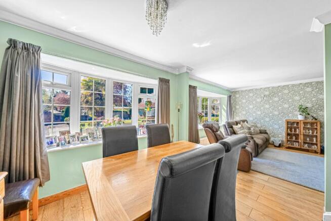4 bed Detached for sale Image 8