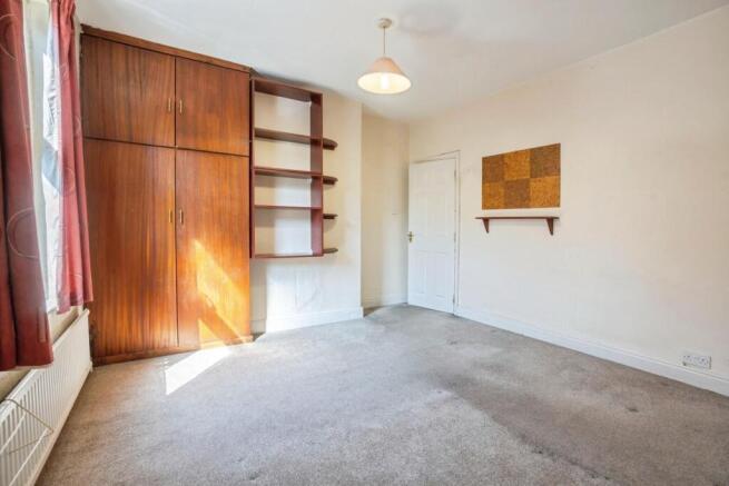 3 bed Terraced for sale Image 11