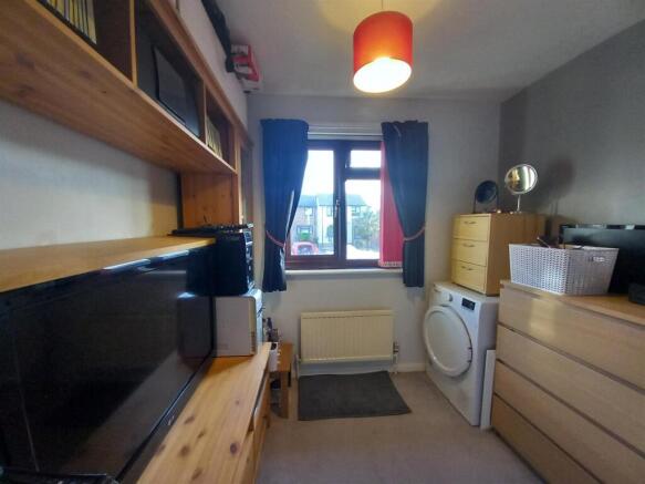 6 Oak Bed 3.jpg
