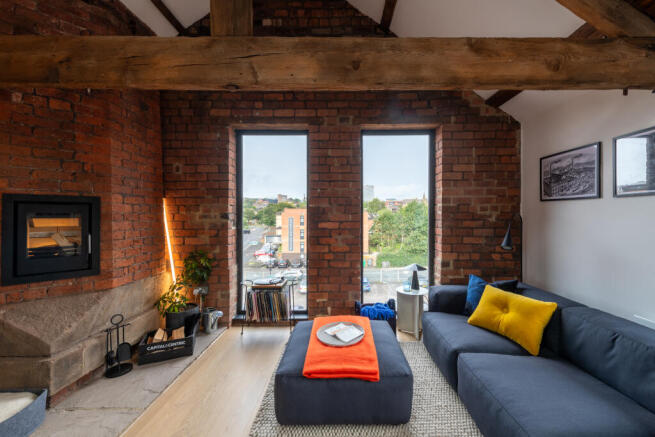 3 bed Apartment to rent Image 9