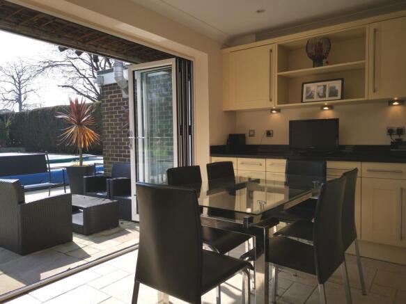 Kitchen/breakfast ro
