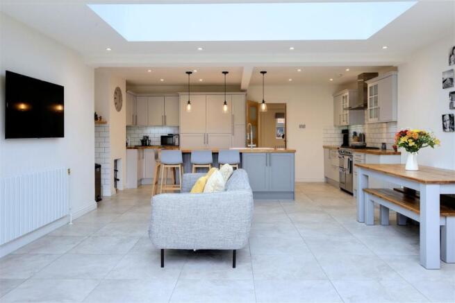 Kitchen 4.jpg