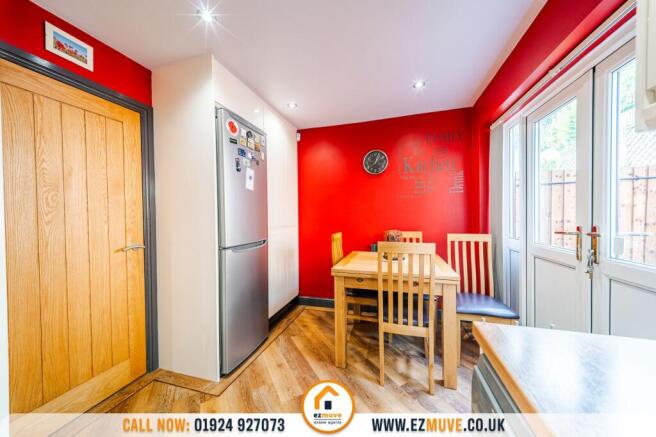 3 bed Semi-Detached for sale Image 7