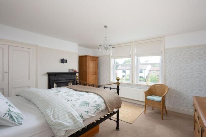 4 bed Detached for sale Image 10