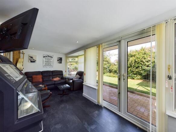 3 bed Detached Bungalow for sale Image 5