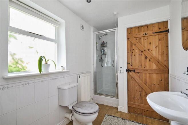 4 bed Detached for sale Image 12