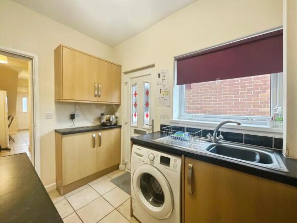 Vale Drive, Mansfield, NG20 photo 3