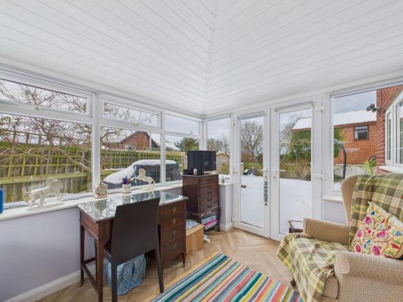 4 bed Detached for sale Image 11
