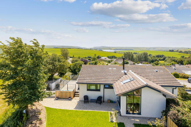 A13 - Ridge House West Charleton - 260609