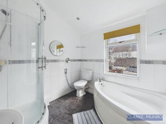 2 bed Terraced for sale Image 12