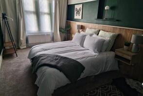 Flat 1, Hamlet Court, Canewdon Road, Westcliff-on-sea SS0 7HE