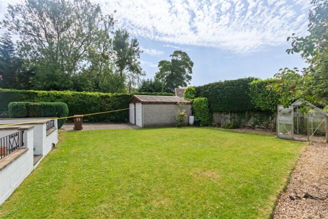 3 bed Detached Bungalow for sale Image 4