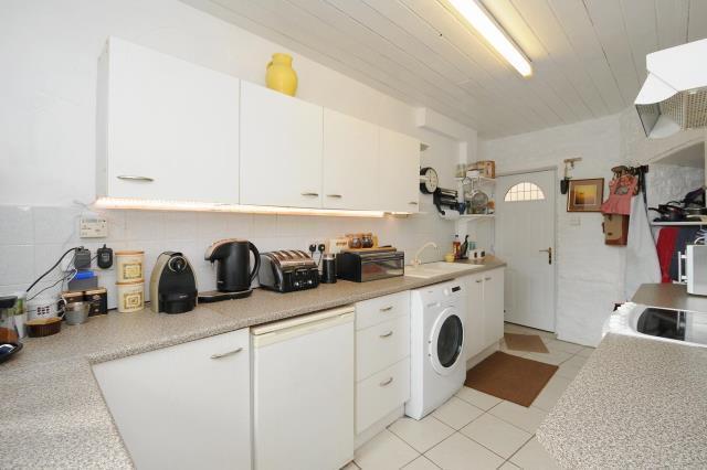 Kitchen with external door