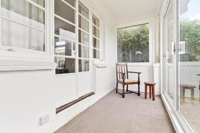 16 Upper West Drive-003.JPG