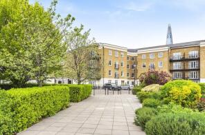 Flat 12, 52 Portland Court, Trinity Street, London SE1 4JZ
