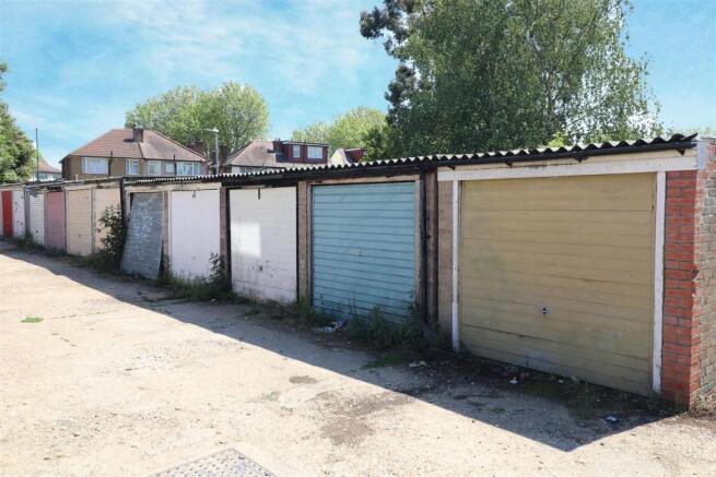 Garages.JPG