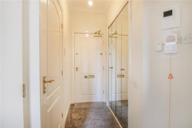 1 bed Apartment for sale Image 7