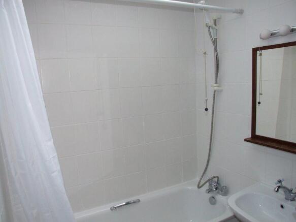Main Bathroom