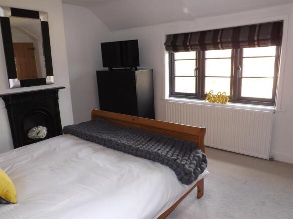 BEDROOM 1
