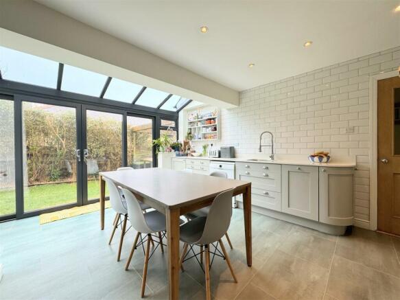 Kitchen Diner