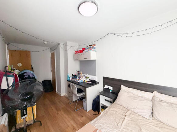 2 bed Apartment for sale Image 10