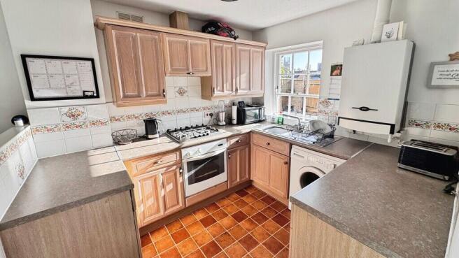Kitchen/family ro...